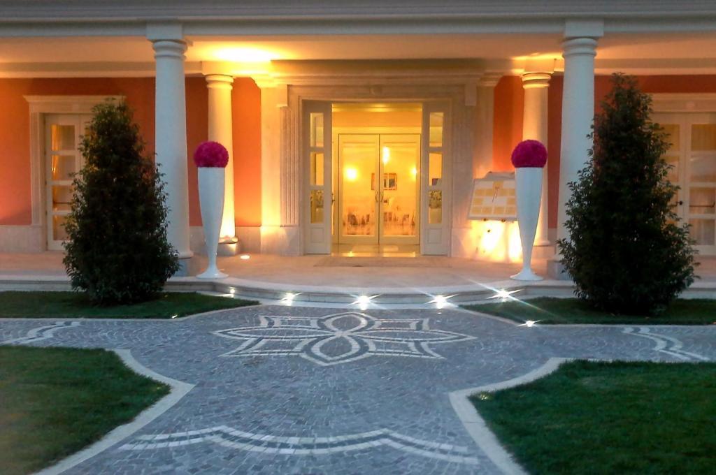 Regina Di Saba - Hotel Villa Per Ricevimenti غروتاميناردا المظهر الخارجي الصورة