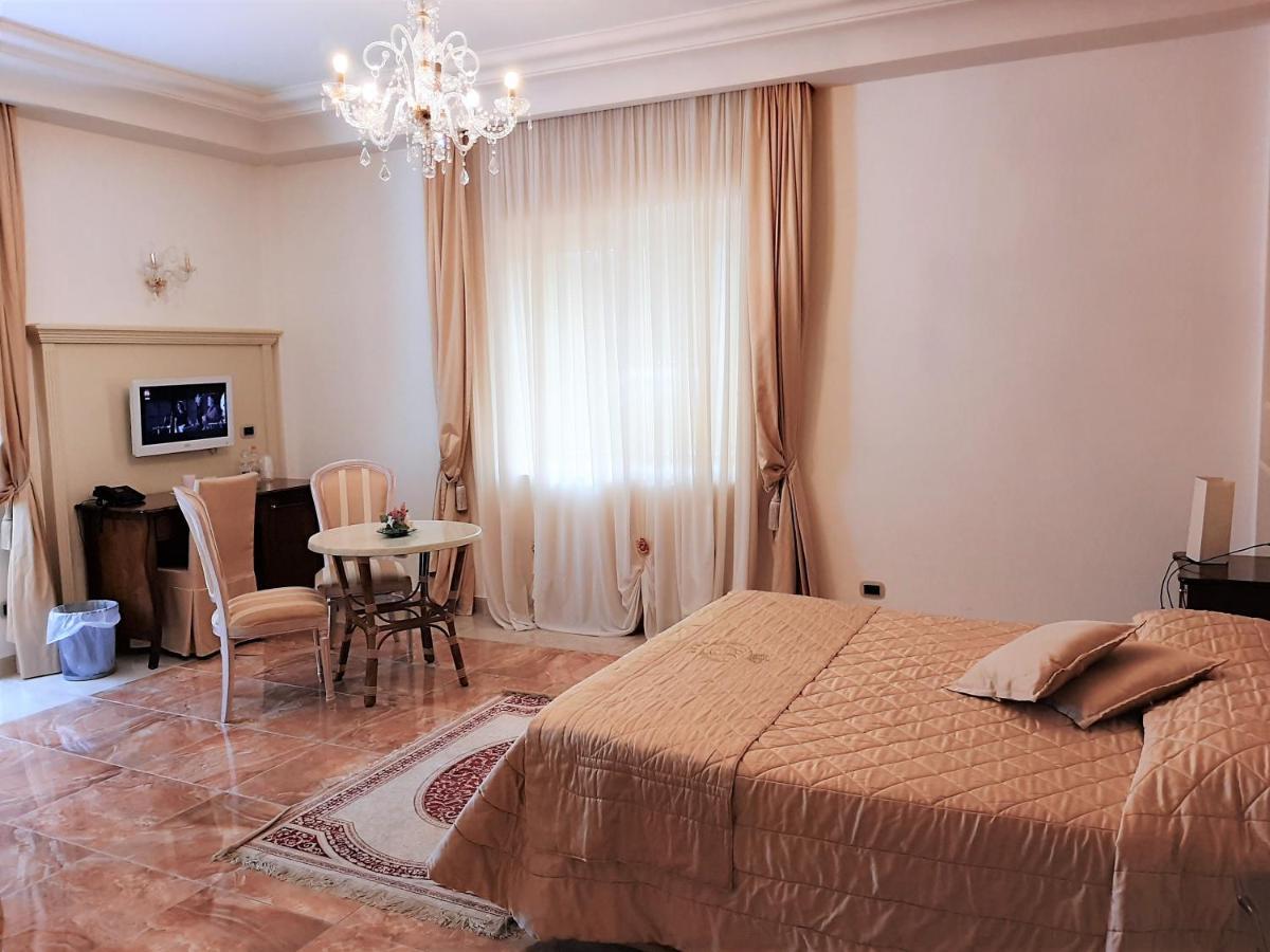 Regina Di Saba - Hotel Villa Per Ricevimenti غروتاميناردا المظهر الخارجي الصورة